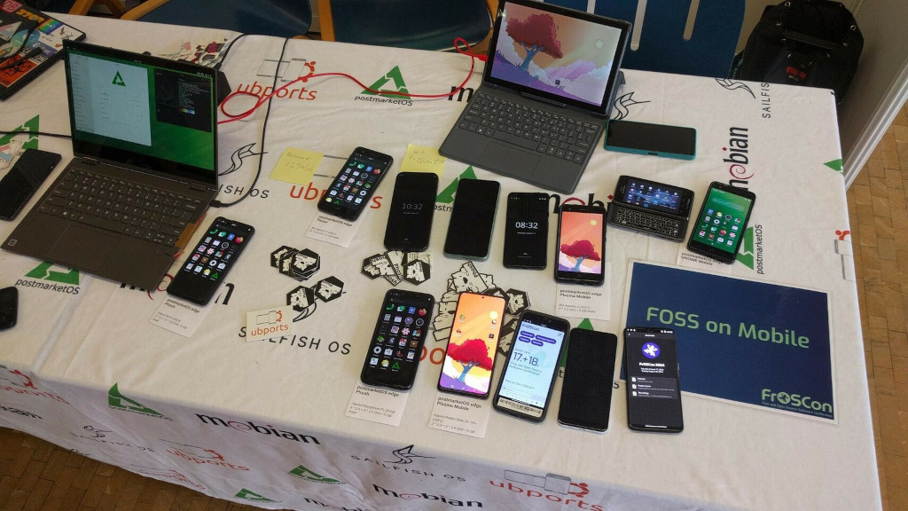 The Mobile Linux Booth (image taken from the 